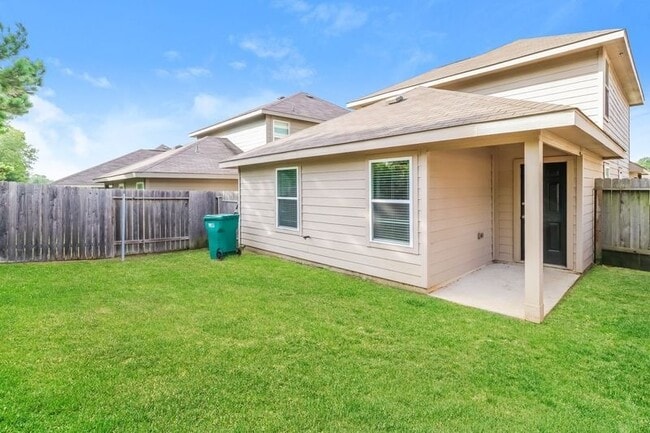 Building Photo - 352 Upper Creek Dr