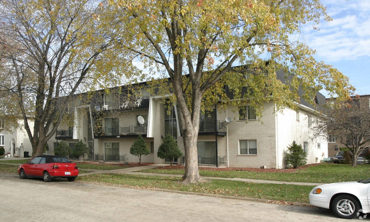 Foto principal - 10025 S Komensky Ave