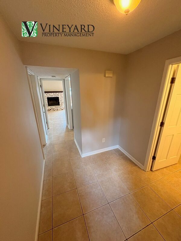 Foto del edificio - 6085 Sand Wedge Cir