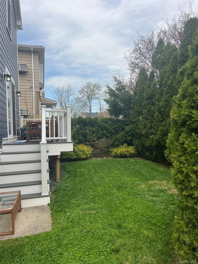 Foto del edificio - 70 Henry Ave