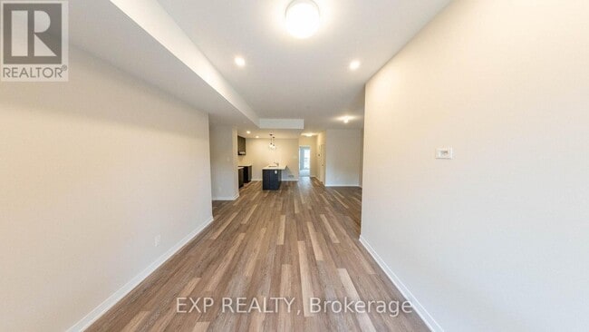 Building Photo - 206 Lillian Freiman Private
