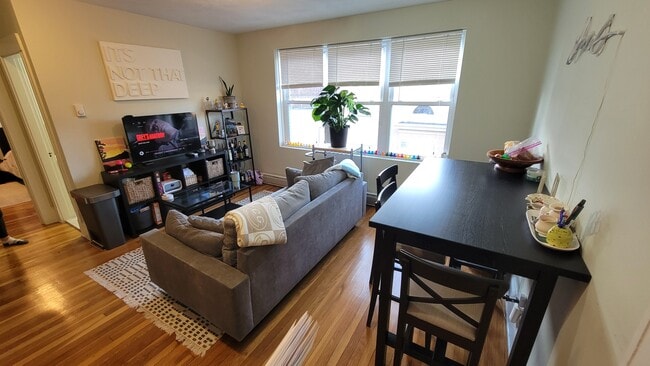 Photo - Davis Building Apartments