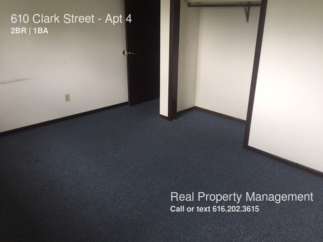 Building Photo - 610 Clark St