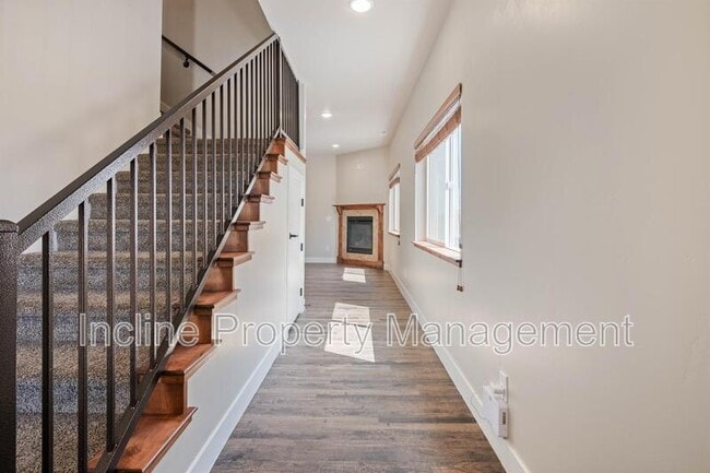 Building Photo - 280 W 2100 N