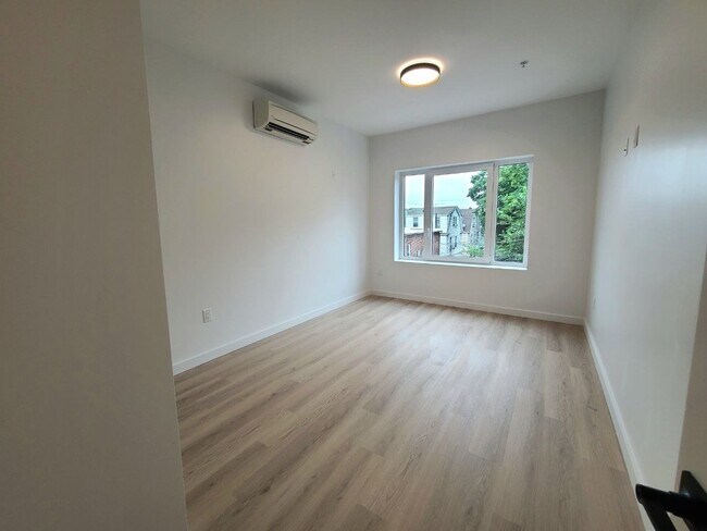 Foto del edificio - 448 Scotland Rd