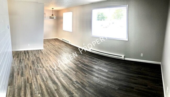 Foto del edificio - 1900 Parker Cir