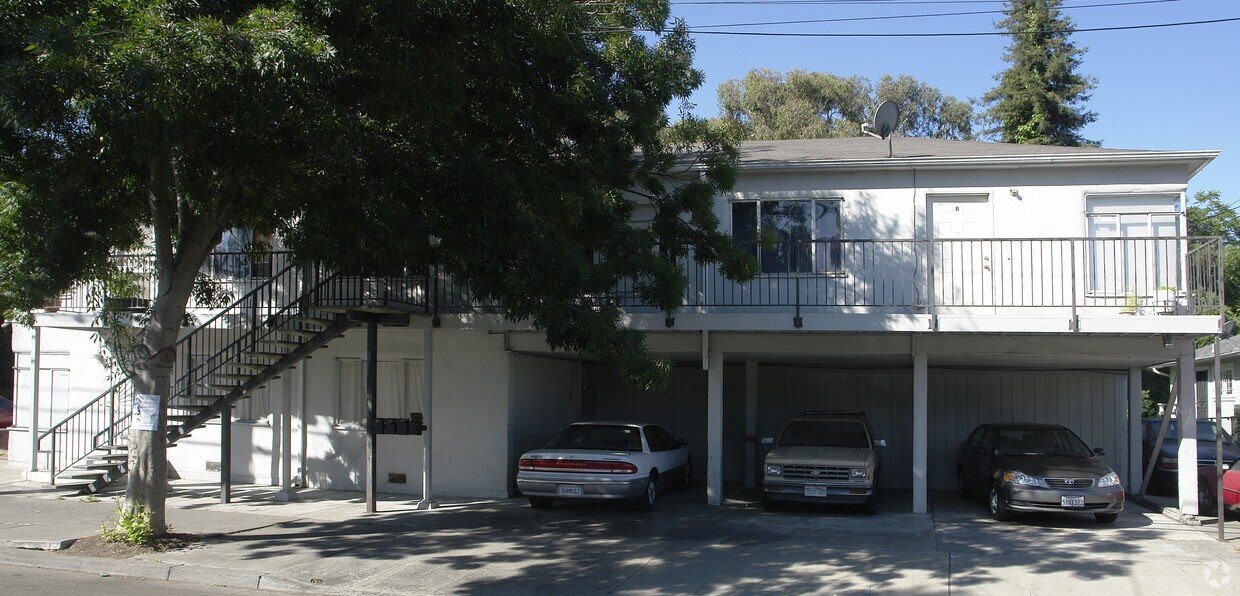 Building Photo - 4343 Brookdale Ave