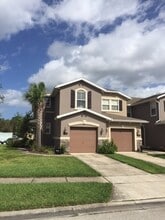 Building Photo - 200 Sienna Pl