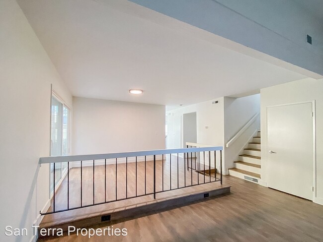 Building Photo - 3 br, 1.5 bath House - 5260 Fino Drive