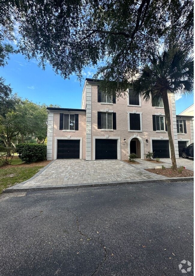 Building Photo - 4751 Westwind Ct