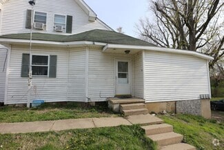 Building Photo - 751 N Clay St