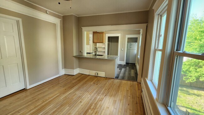 Living space - 1422 26th Ave N