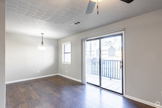 Interior Photo - Alcovy Terrace