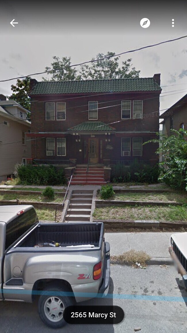 2565 Marcy St Unit 3, Omaha, NE 68105 Apartments in Omaha, NE