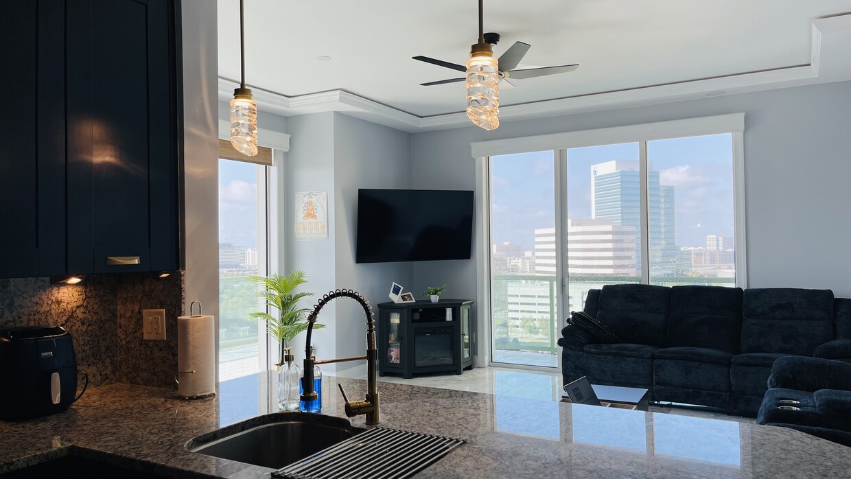 Foto principal - 1431 RIVERPLACE Blvd