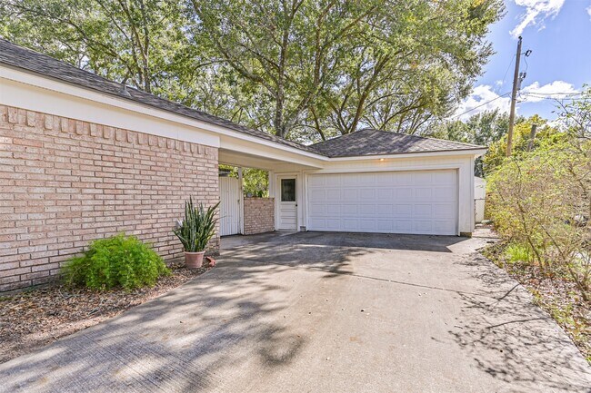 Foto del edificio - 2005 La Salle Ln