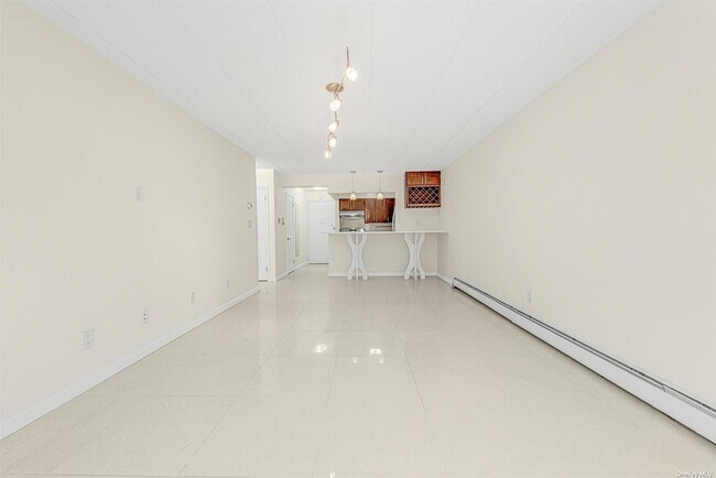 Foto del edificio - 135-08 82nd Ave