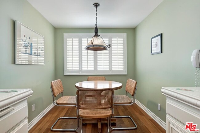 Building Photo - 17171 Palisades Cir