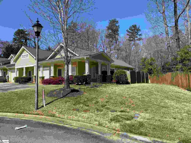 Building Photo - 227 Rusty Brook Rd