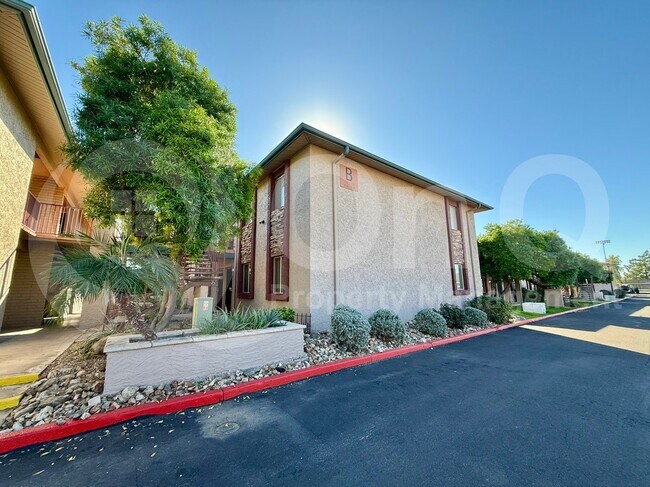 Foto del edificio - 4354 N 82nd St