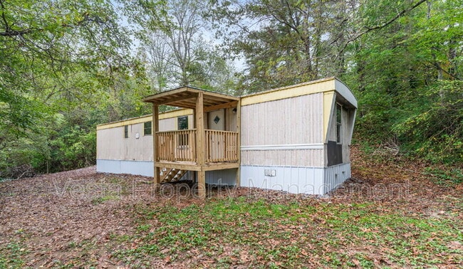 Building Photo - 703 Macedonia Rd