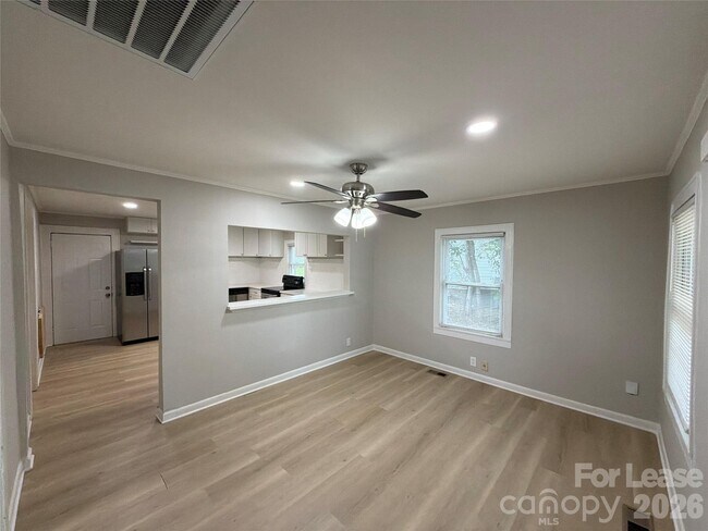 Foto del edificio - 831 Cason St