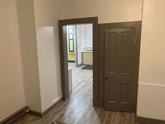 Building Photo - 3137 W Pikes Peak Ave