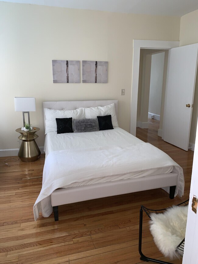 Foto del edificio - 27 Forest St