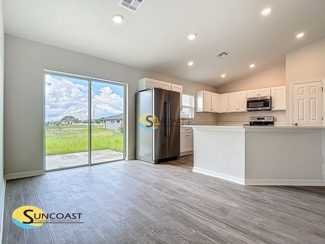 Building Photo - 15720 SW 35th Court Rd