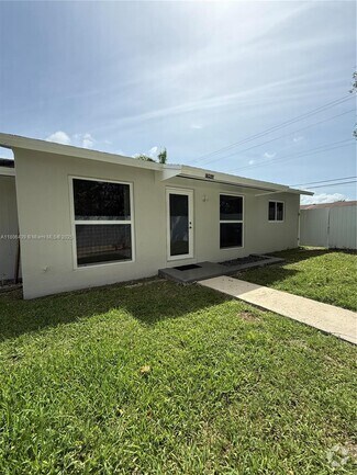 Building Photo - 19433 SW 103rd Ct