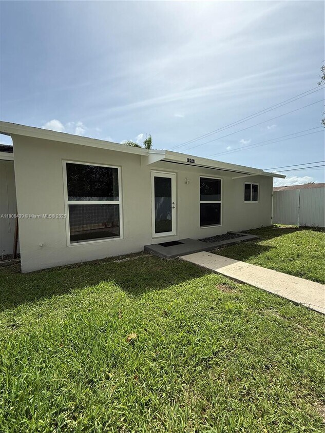 Primary Photo - 19433 SW 103rd Ct