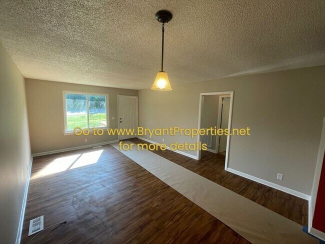 Building Photo - 735-B Linden Green - Hermitage, TN 37076