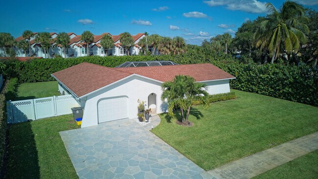 Foto del edificio - 2289 Windsor Rd