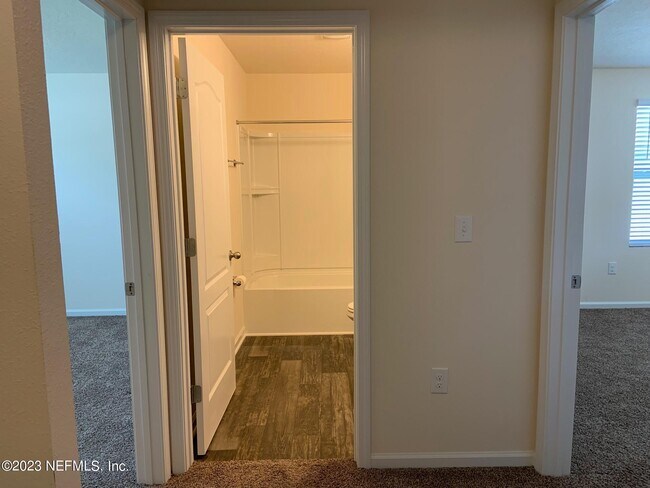 Building Photo - 1763 Eagle View Way