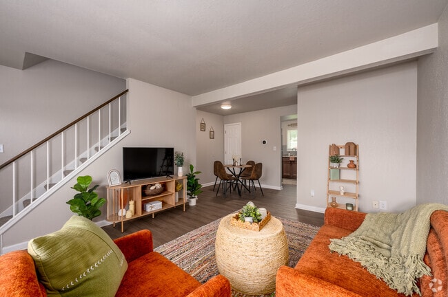 Model - 2BR, 1.5BA - 930SF - Living Room - Parkview Townhomes