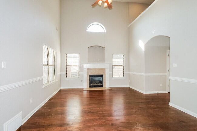 Foto del edificio - 290 Garden Springs Dr