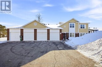 Building Photo - 39 Stonehaven Dr