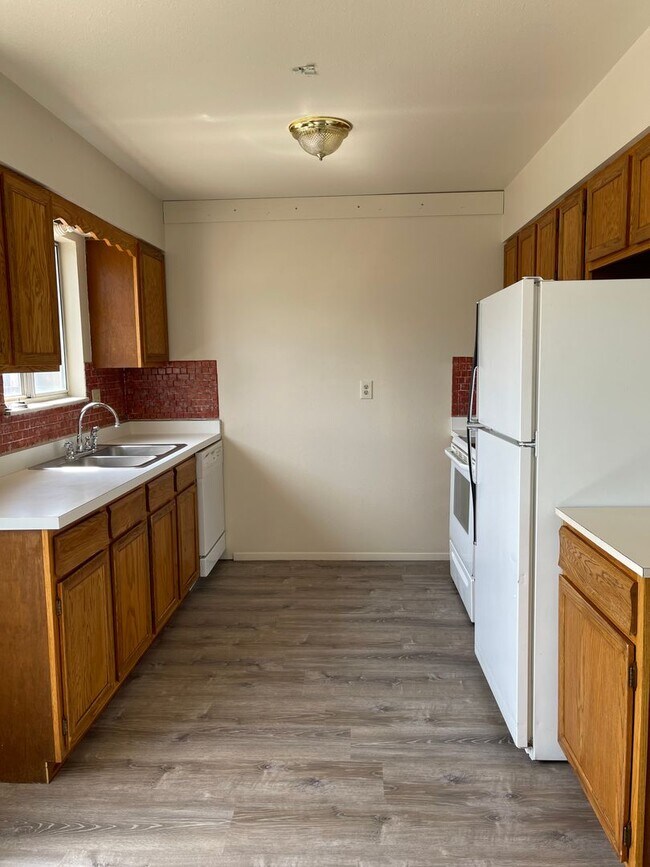 Foto del edificio - 3 bedroom, 1 bath