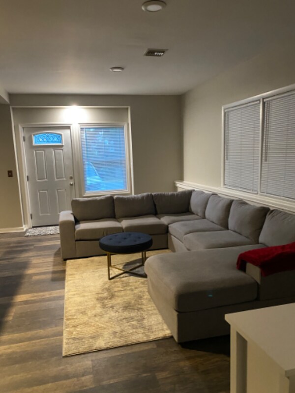 Foto principal - 212 64th St