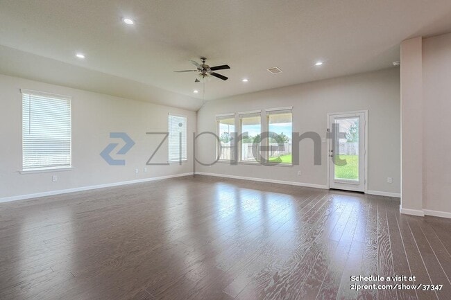 Foto del edificio - 27939 Parkside Creek Dr