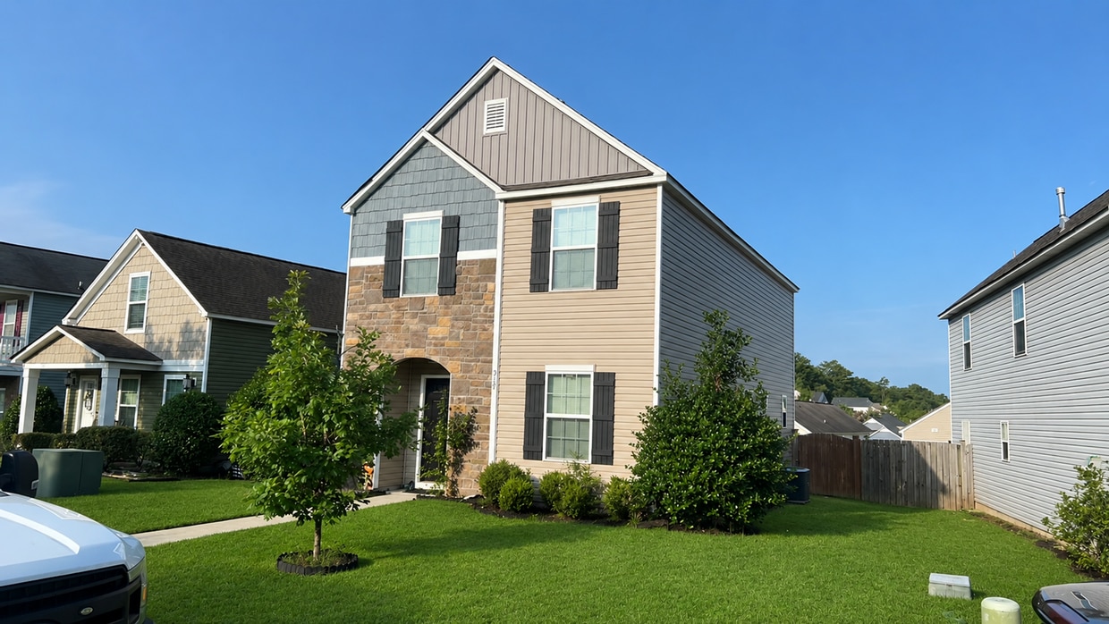 Building Photo - Spacious two-story home located in the desirable Rabons Farm community - Coming Soon!