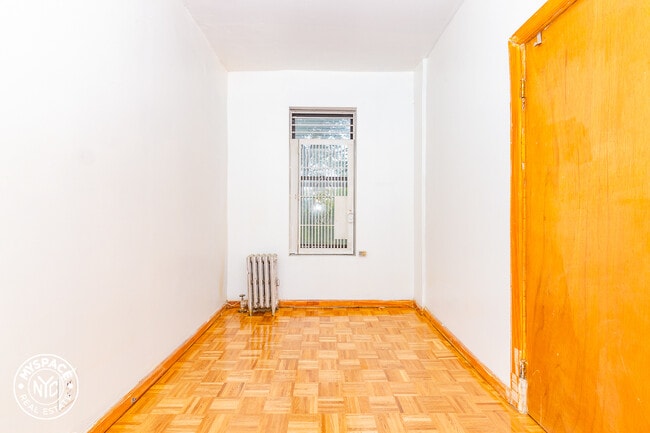 Building Photo - 77 Division Ave