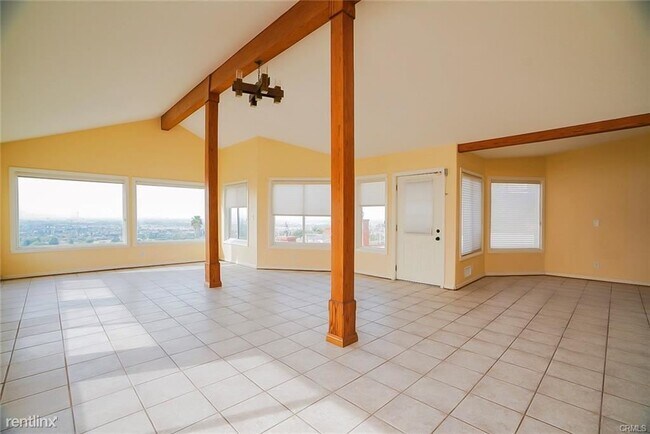 Building Photo - 4 br, 3 bath House - 2274 N Rockridge Pl
