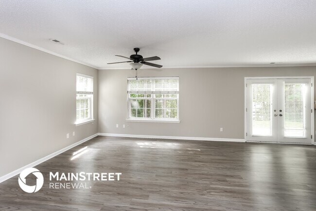Foto del edificio - 1325 Crestfield Ct
