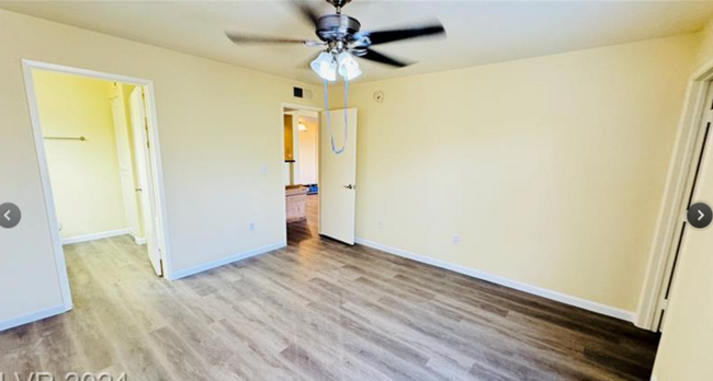 Building Photo - 950 Seven Hills Dr