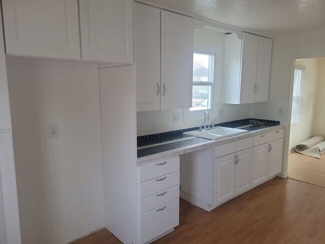 Foto del edificio - 3 bed, 2 bath house for rent in Shoshone, ID