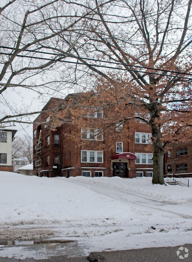 Primary Photo - 123 N Portage Path