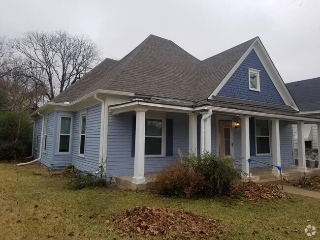 Building Photo - 1109 W Main