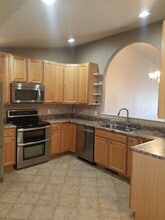 Building Photo - 6508 Wellington Dr