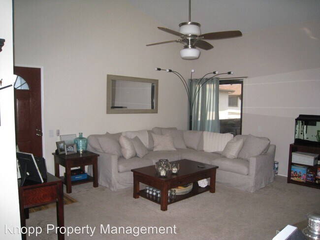 Building Photo - 3680 Avocado Village Ct